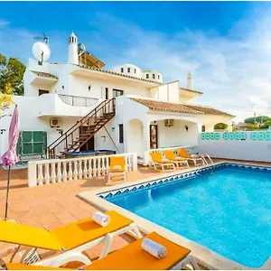 https://villa-coelho-albufeira-8200-403.hotelaalgarve.com