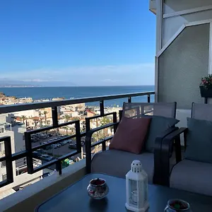 https://apartamento-totalmente-reformado-con-piscina-y-jardines.hotelsinnerja.org