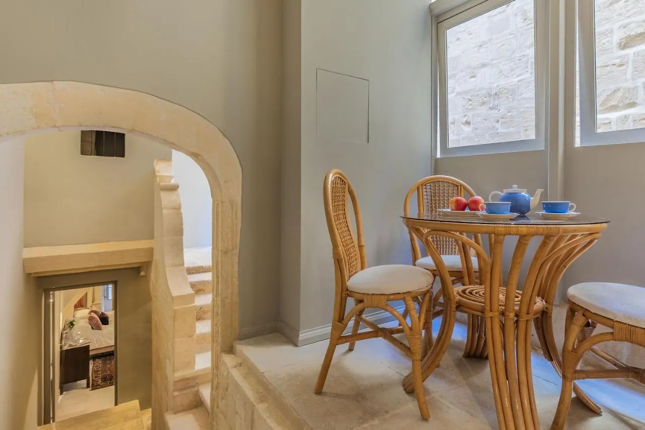 Apartament House Of W Valletta 0*,
